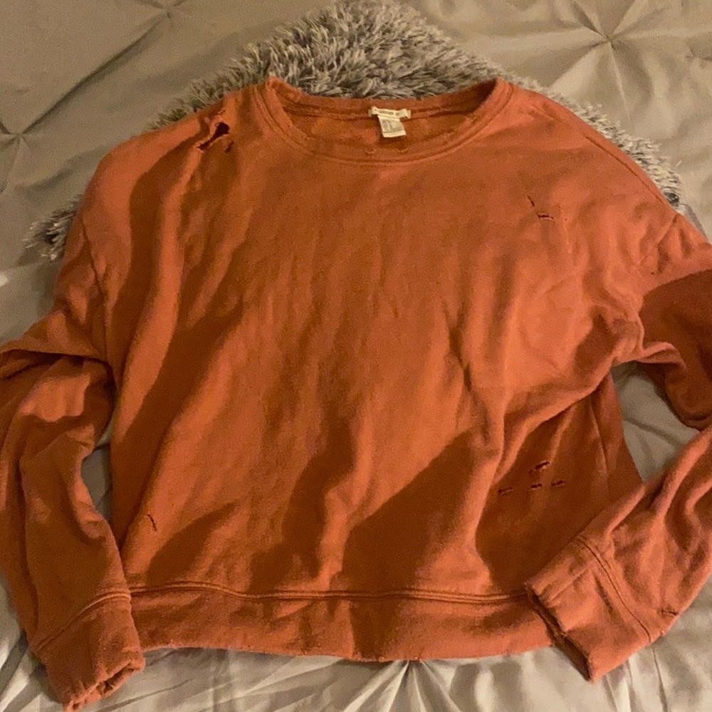 Distressed sweatshirt🌸🌺